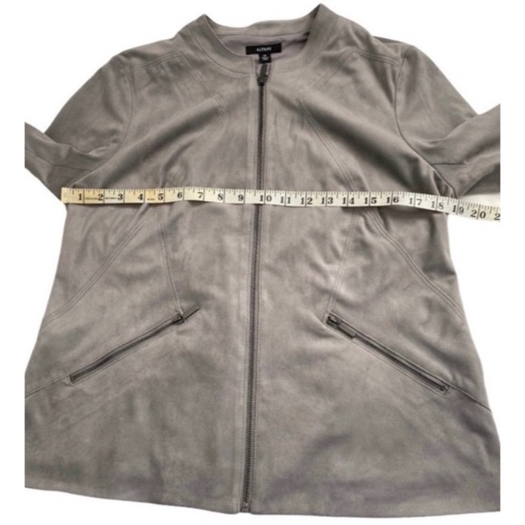Alfani Women’s Modern Metal Gray Faux Suede Zip Up Jacket, Size Medium - Picture 9 of 13